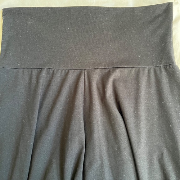 Skirt Black Knit Jersey Pull On Elastic Waist Full Stretch Size M Weekenders Joy - Picture 3 of 7